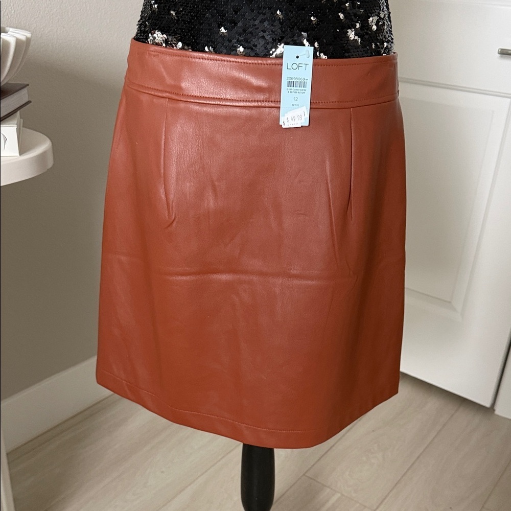 LOFT Faux lather  Skirt - Picture 4 of 4